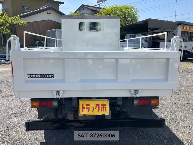 Nissan NT450 ATLAS 2019-11 7820440-18