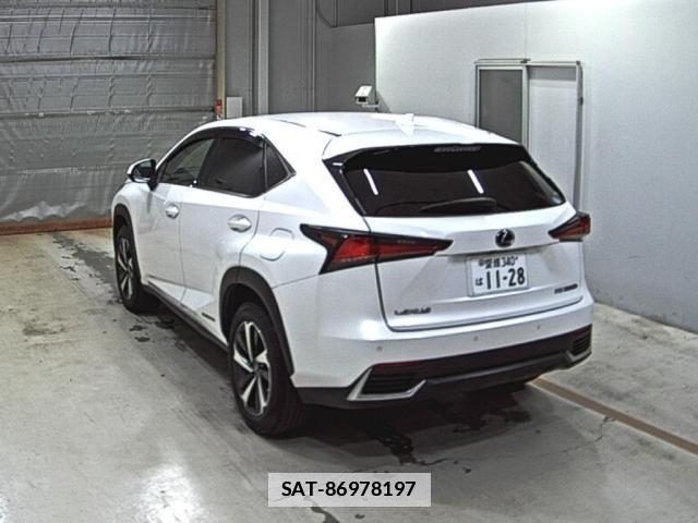 Lexus NX 2018-09 7811353-1