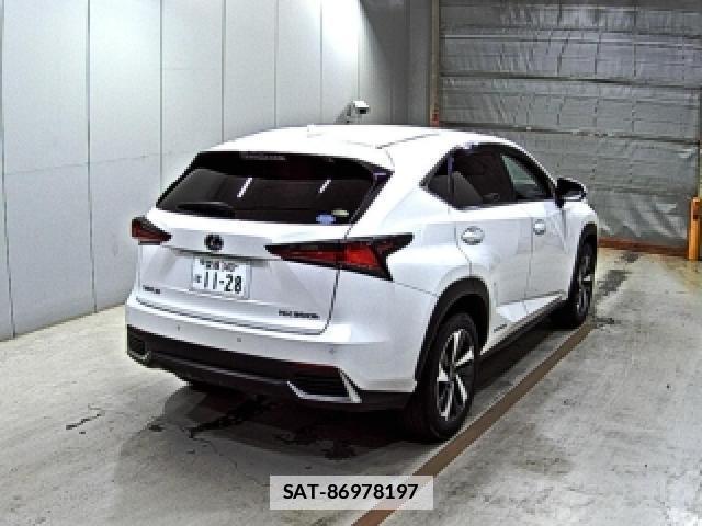 Lexus NX 2018-09 7811353-4