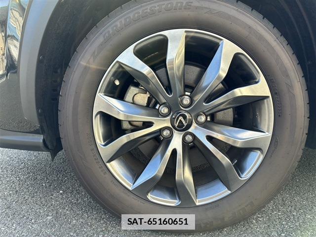 Lexus NX 2016-08 7812375-10