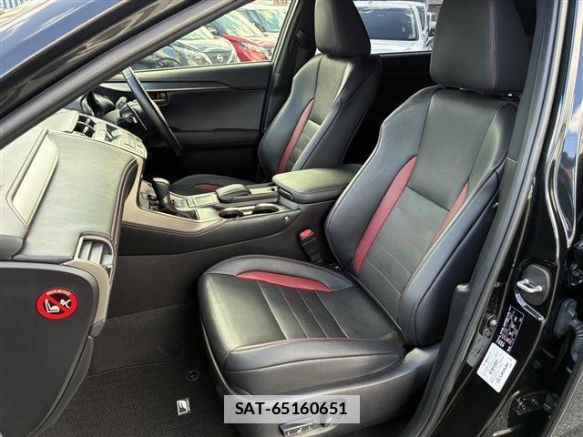 Lexus NX 2016-08 7812375-13