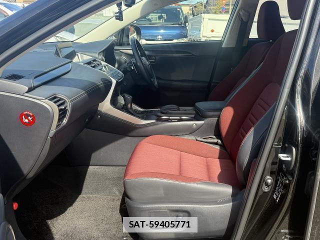 Lexus NX 2014-08 7812456-5