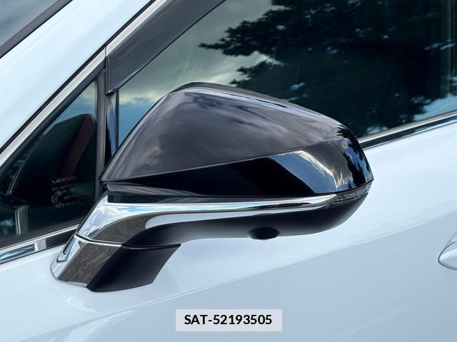 Lexus NX 2015-10 7813688-9