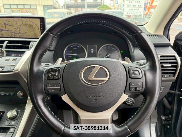 Lexus NX 2019-12 7813913-15