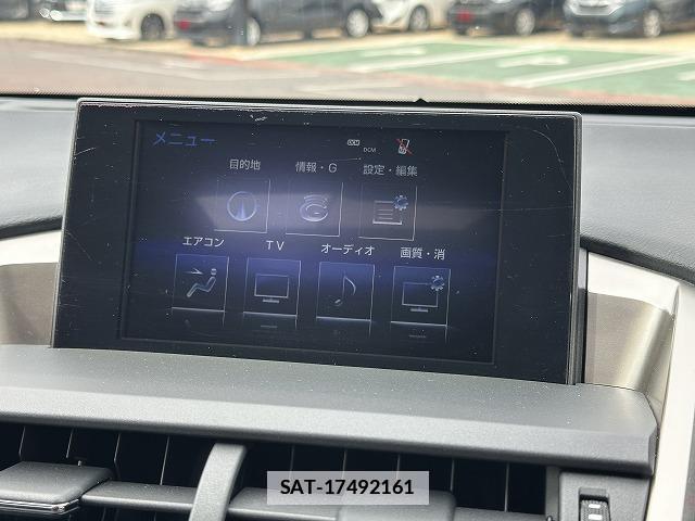 Lexus NX 2016-04 7815623-13