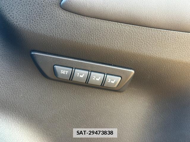 Lexus NX 2019-02 7815691-15