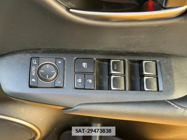 Lexus NX 2019-02 7815691-16