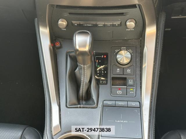 Lexus NX 2019-02 7815691-4