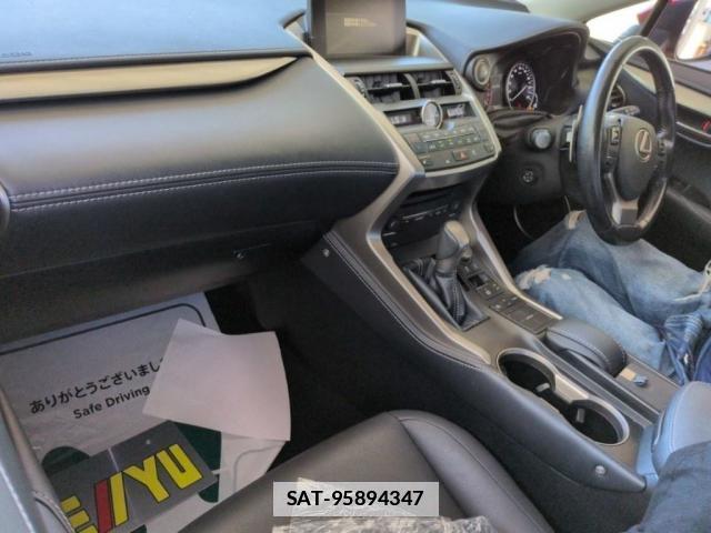 Lexus NX 2017-05 7816556-5