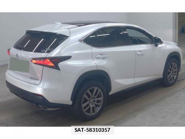 Lexus NX 2015-08 7816573-1