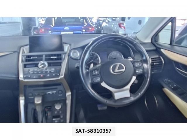 Lexus NX 2015-08 7816573-8