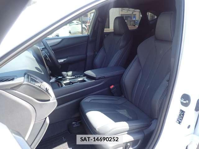 Lexus NX 2025-10 7817521-6