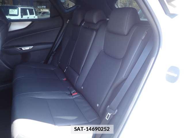 Lexus NX 2025-10 7817521-7