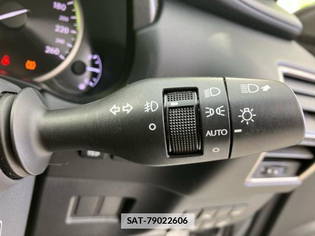 Lexus NX 2015-06 7821178-15