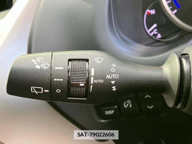 Lexus NX 2015-06 7821178-16