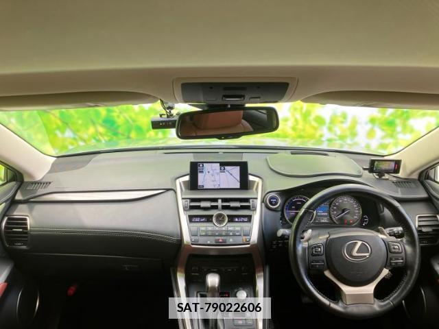 Lexus NX 2015-06 7821178-3