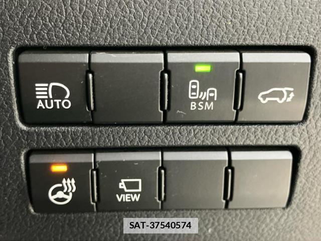 Lexus NX 2019-03 7821958-15