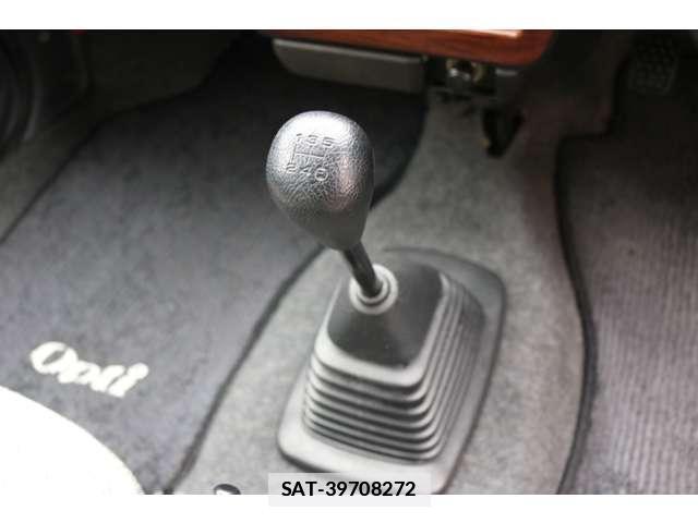 Daihatsu OPTI 1997 7819702-6
