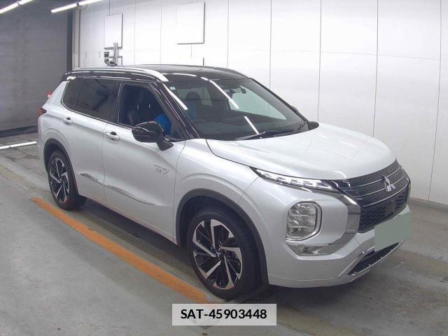 Mitsubishi OUTLANDER PHEV 2023-06 7811304-4