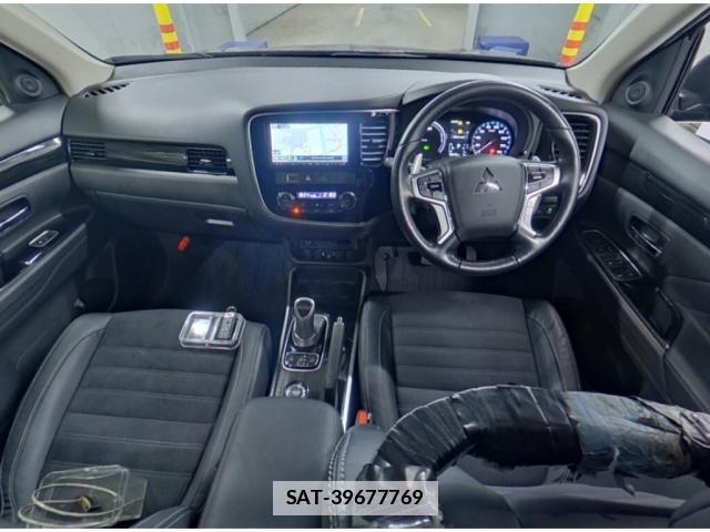 Mitsubishi OUTLANDER PHEV 2015-09 7812299-2