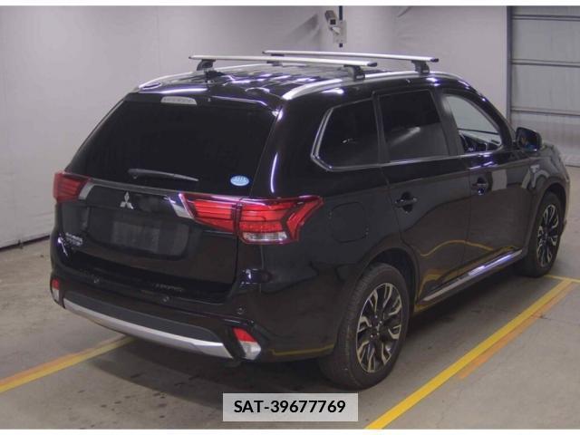 Mitsubishi OUTLANDER PHEV 2015-09 7812299-5