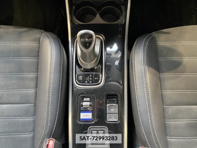 Mitsubishi OUTLANDER PHEV 2018-08 7814634-11