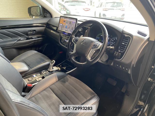 Mitsubishi OUTLANDER PHEV 2018-08 7814634-15