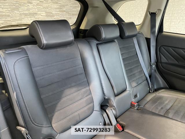 Mitsubishi OUTLANDER PHEV 2018-08 7814634-18