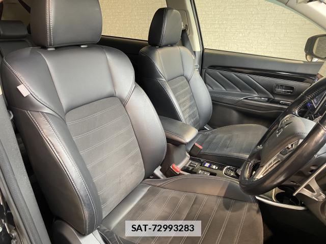 Mitsubishi OUTLANDER PHEV 2018-08 7814634-6
