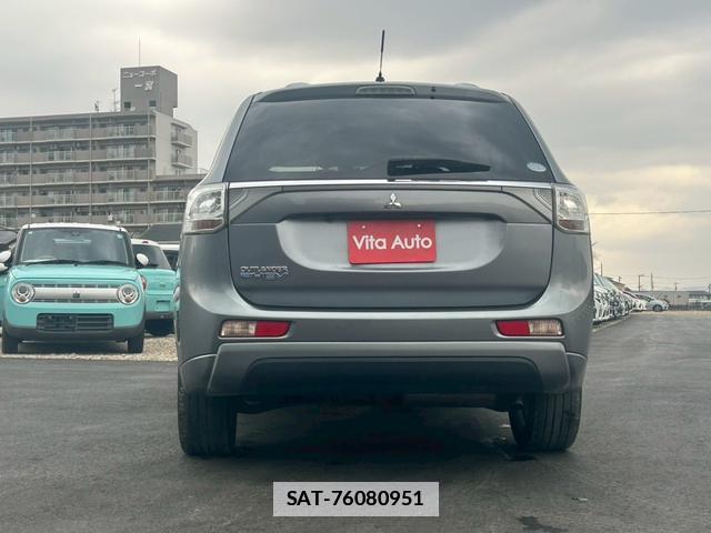 Mitsubishi OUTLANDER PHEV 2015-01 7815438-10