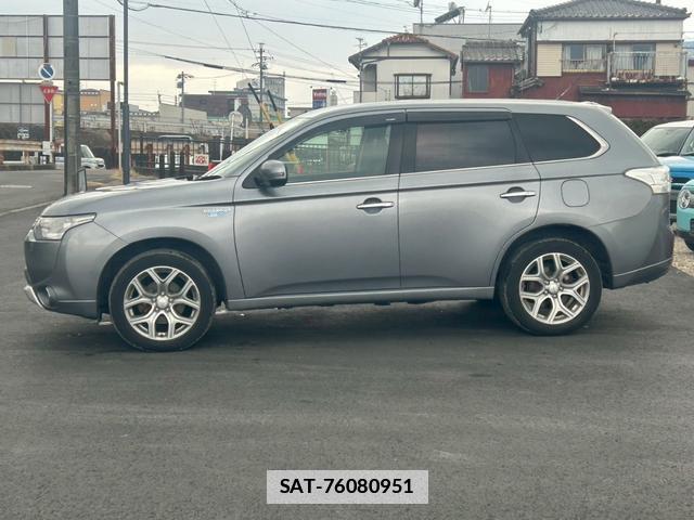 Mitsubishi OUTLANDER PHEV 2015-01 7815438-16