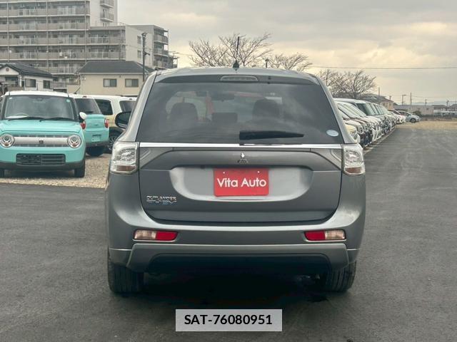 Mitsubishi OUTLANDER PHEV 2015-01 7815438-3