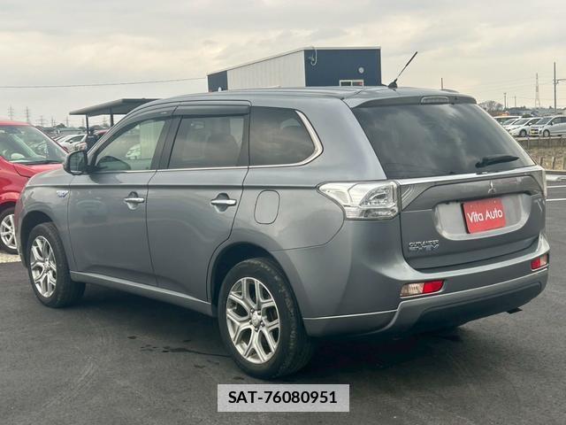 Mitsubishi OUTLANDER PHEV 2015-01 7815438-4