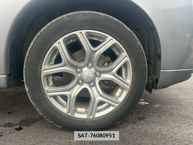 Mitsubishi OUTLANDER PHEV 2015-01 7815438-5