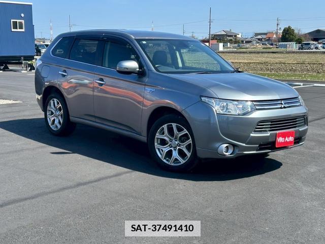 Mitsubishi OUTLANDER PHEV 2014-01 7815445-1