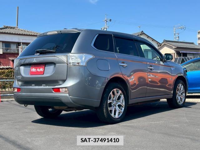 Mitsubishi OUTLANDER PHEV 2014-01 7815445-12