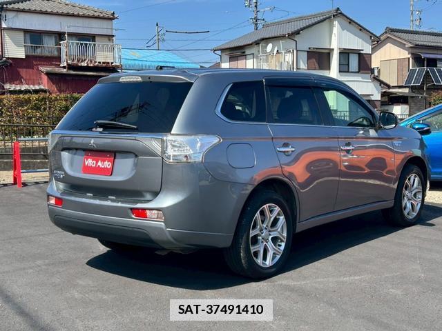 Mitsubishi OUTLANDER PHEV 2014-01 7815445-13