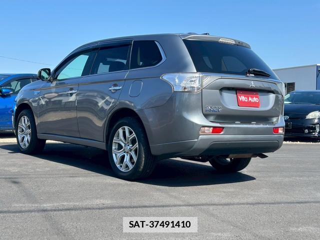 Mitsubishi OUTLANDER PHEV 2014-01 7815445-19