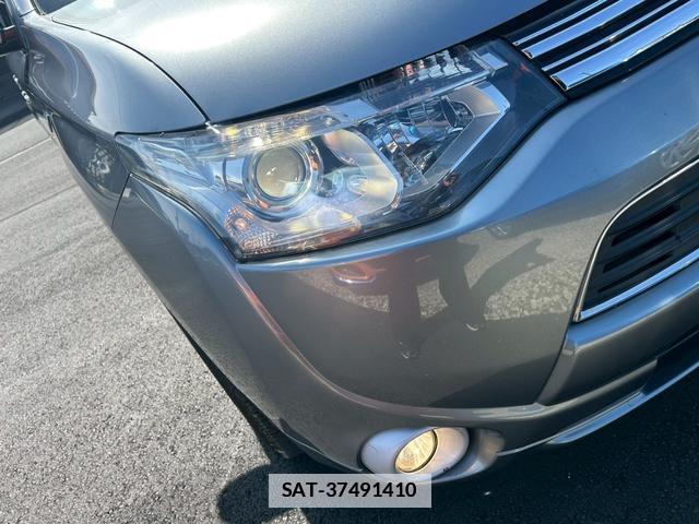 Mitsubishi OUTLANDER PHEV 2014-01 7815445-6