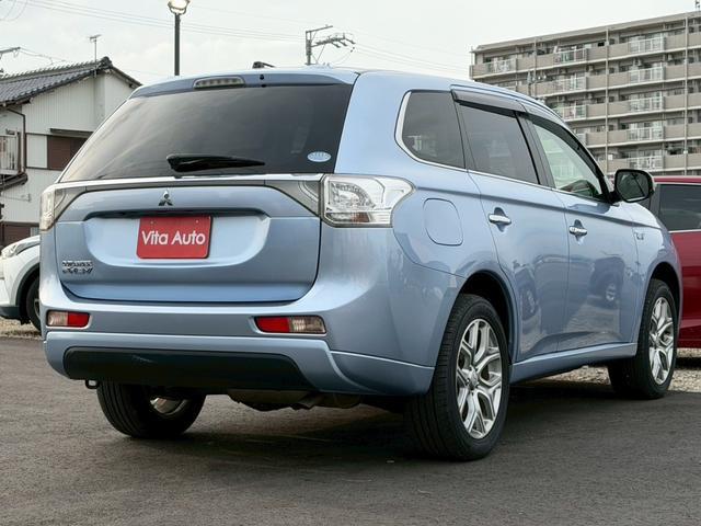 Mitsubishi OUTLANDER PHEV 2013-08 7815495-12