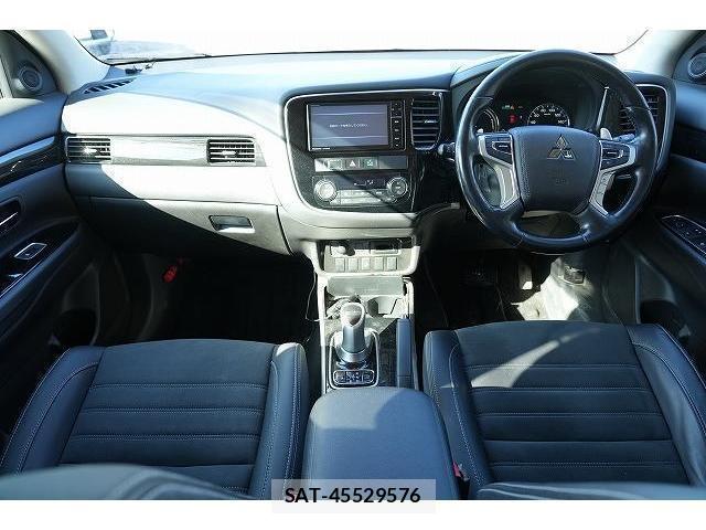Mitsubishi OUTLANDER PHEV 2015-08 7815582-1