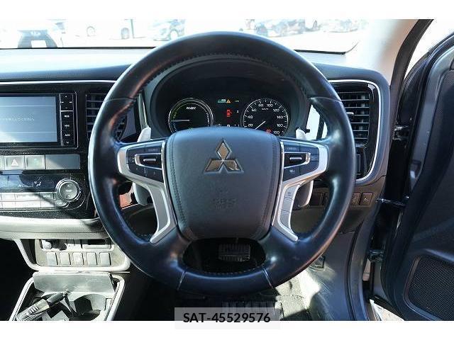Mitsubishi OUTLANDER PHEV 2015-08 7815582-2