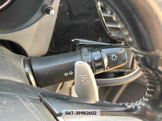 Mitsubishi OUTLANDER PHEV 2016-02 7815657-13