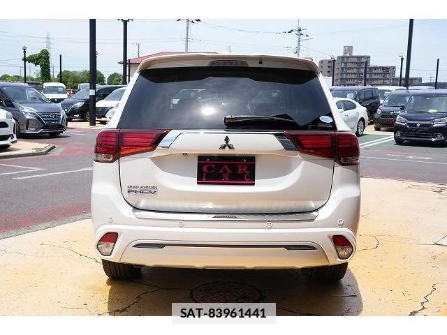 Mitsubishi OUTLANDER PHEV 2019-03 7815752-17