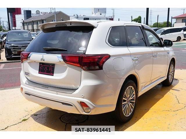 Mitsubishi OUTLANDER PHEV 2019-03 7815752-2