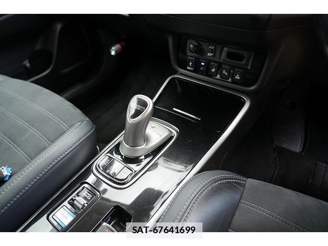 Mitsubishi OUTLANDER PHEV 2018-09 7815763-12