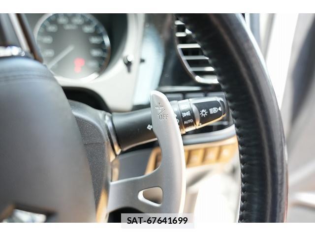 Mitsubishi OUTLANDER PHEV 2018-09 7815763-16