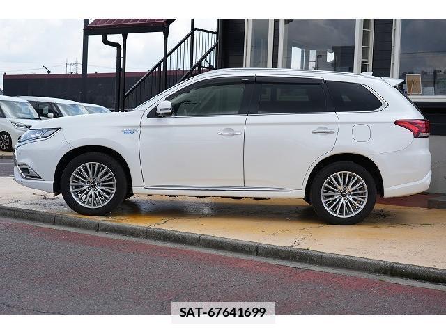 Mitsubishi OUTLANDER PHEV 2018-09 7815763-18