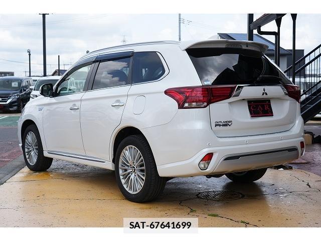 Mitsubishi OUTLANDER PHEV 2018-09 7815763-2