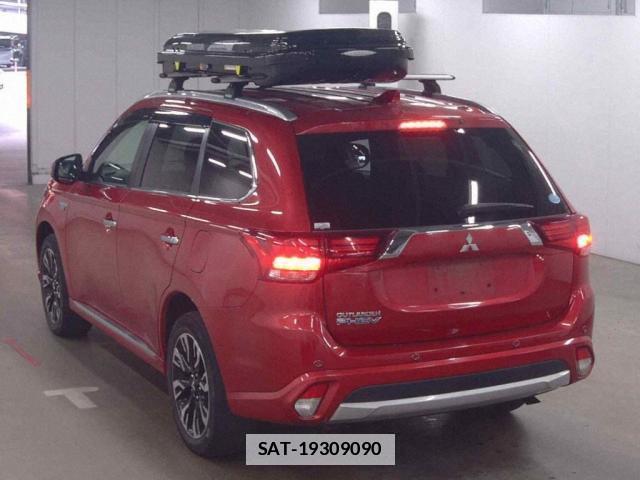 Mitsubishi OUTLANDER PHEV 2015-12 7816134-1